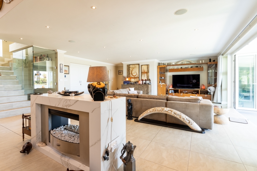 3 Bedroom Property for Sale in Lake Michelle Western Cape